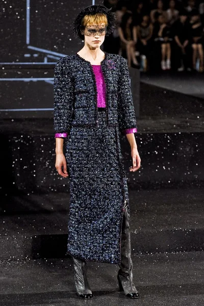 Look 28